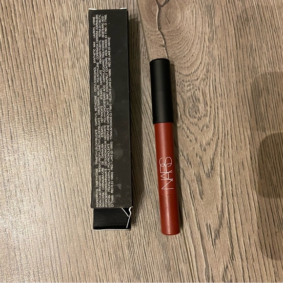 NARS High Intensity Lip Pencil in shade Cruella - Picture 4 of 5